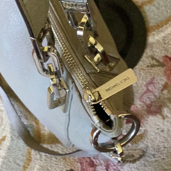 Michael Kors gray two way bag, EUC. Silver hardware. Includes crossbody strap. - Picture 3 of 13